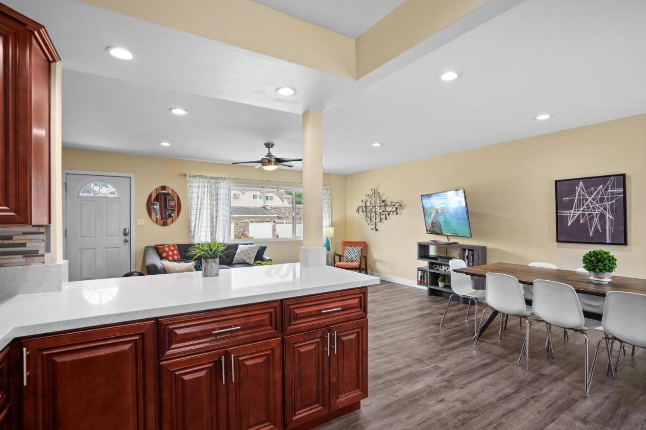 Holiday home Dog Friendly Near The With Grill, Fire Pit, Enclosed Backyard San Diego